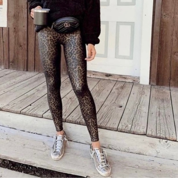 Spanx Women’s Faux Leather Leopard Print Metallic Shapping Leggings Size S - Picture 3 of 12